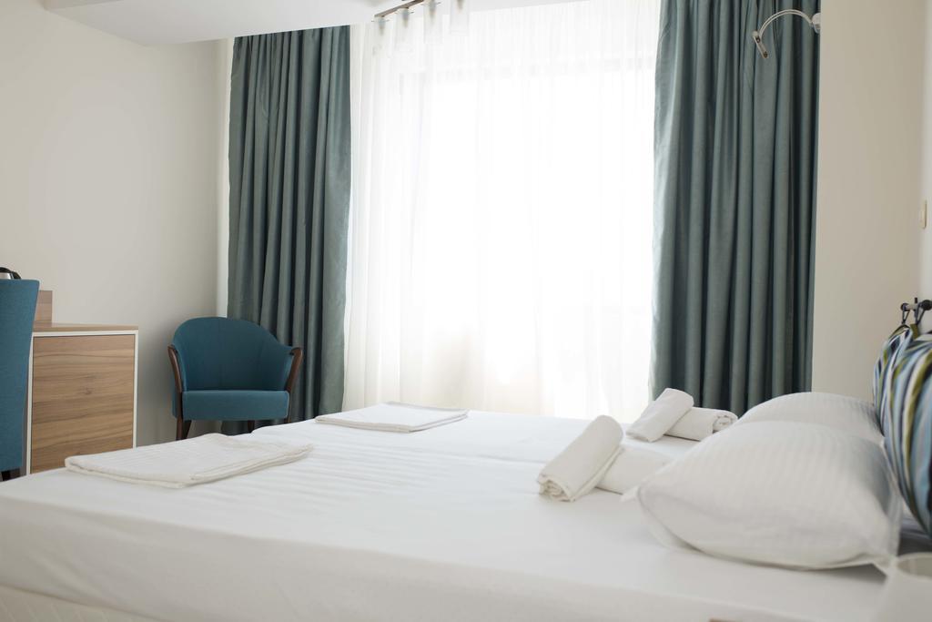 Ema Hotel โซโซโปล ภายนอก รูปภาพ